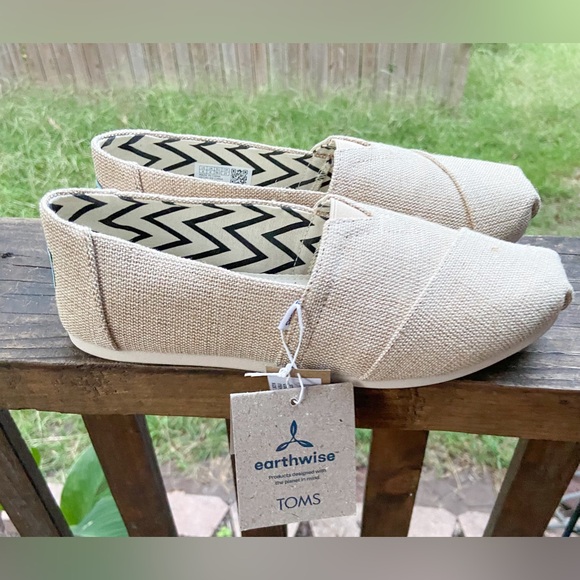 TOMS Women's Alpargata Natural Heritage Canvas Slip-On Loafers. Round toe flats - Picture 9 of 17